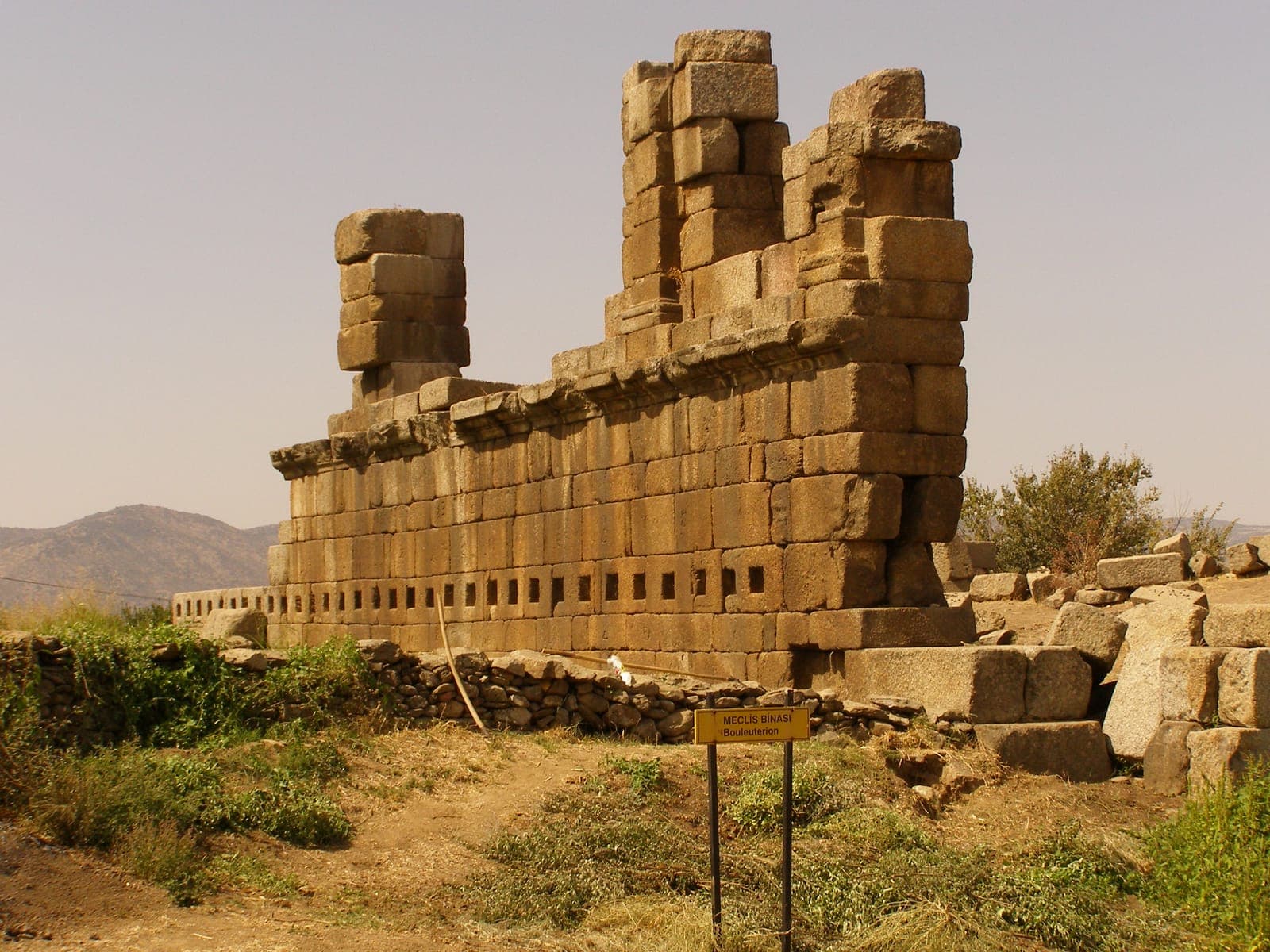 The bouleuterion (senate house) ruins at Alabanda