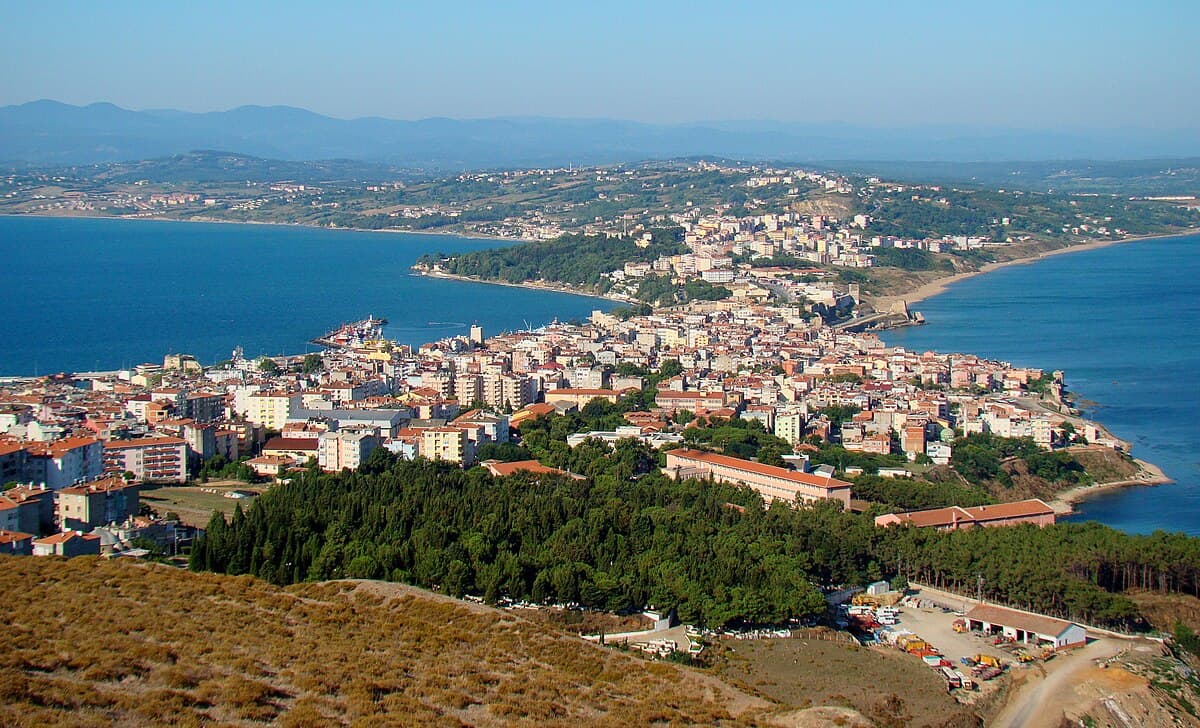 The Sinop peninsula jutting into the Black Sea with ancient harbor